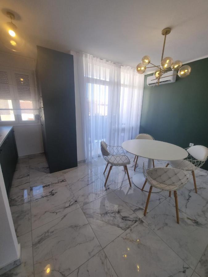 Apartment With View On City Marine Zadar Exterior photo